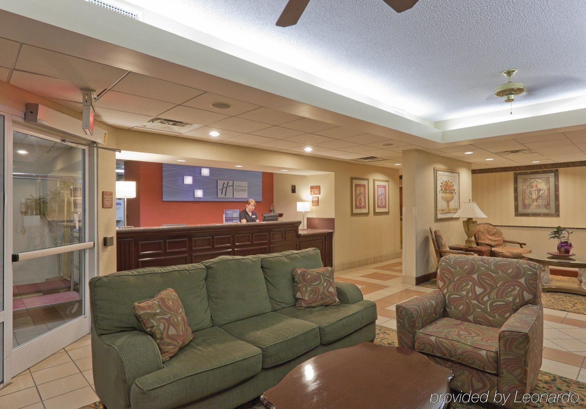 Holiday Inn Express & Suites - Oxford By Ihg Εξωτερικό φωτογραφία